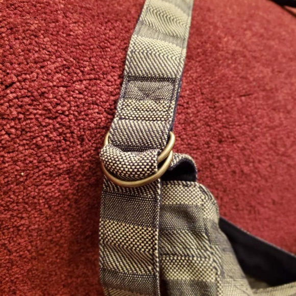Thirty One Retro Metro Hobo Crossbody - Picture 3 of 5